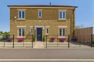 Photo 25- click for photo gallery